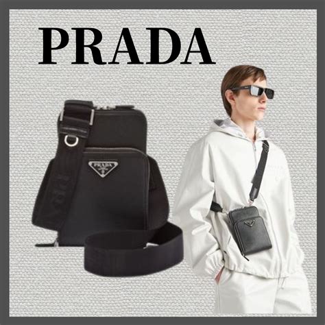 PRADA(プラダ) iPhone・スマホケース(レディース) .